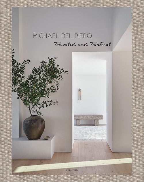 New-Mags koffietafelboek Michael Del Piero. Traveled and Textural - beige - 28 x 2.5 x 35 - vtwonen shop