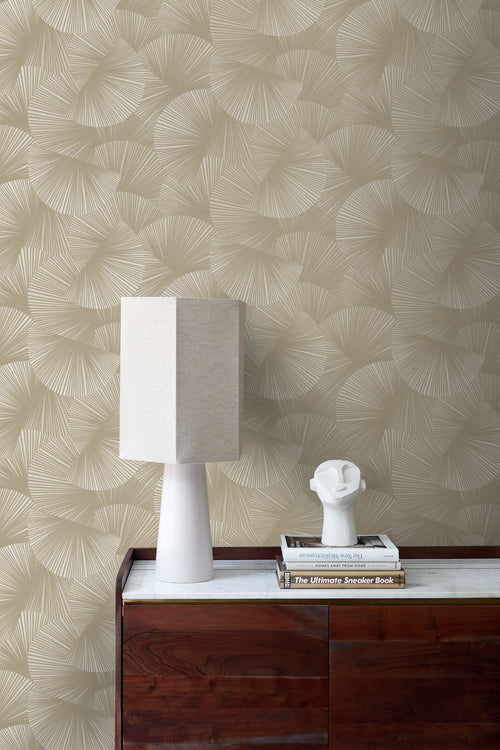 Origin Wallcoverings behang grafisch 3D motief taupe - 0.53 x 10.05 m - 348043 - vtwonen shop