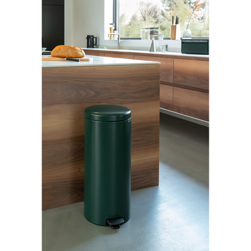 Brabantia NewIcon Pedaalemmer, 30 liter, kunststof binnenemmer - Pine Green