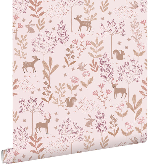 ESTAhome behang bos met bosdieren licht roze en paars - 50 x 900 cm - 131796