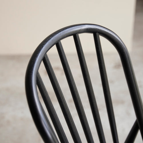 Tikamoon Set van 2 stoelen met spijlen in zwart massief acaciahout - Zwart