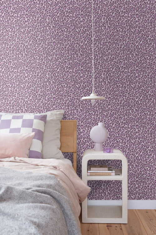ESTAhome behang panterprint lila paars - 53 cm x 10.05 m - 131403