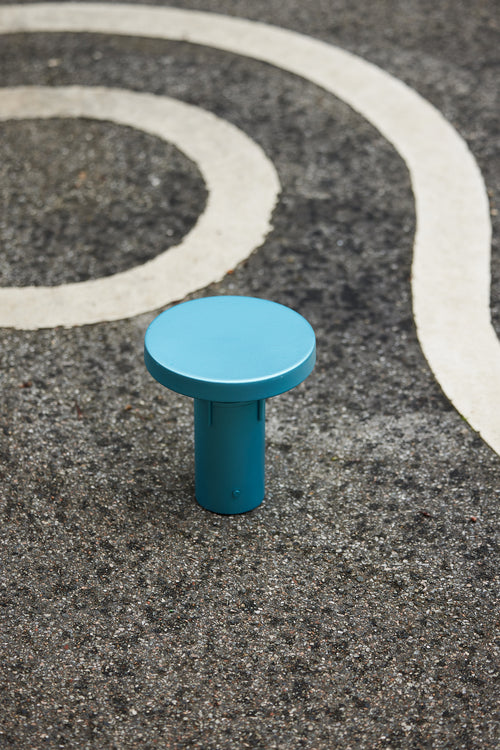 Hübsch draagbare lamp BringMe - ijzer/polycarbonaat - ø18xh20cm, led - vtwonen shop