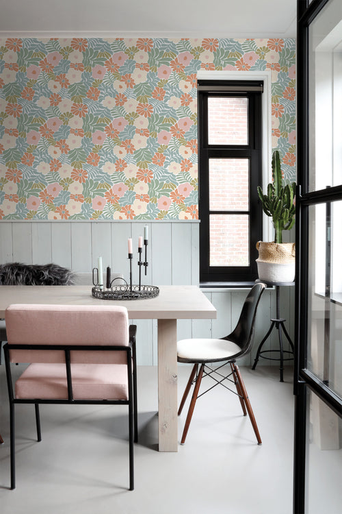 ESTAhome behang bloemen in Matisse stijl turquoise, oranje, olijfgroen en beige - 50 x 900 cm - 131004 - vtwonen shop