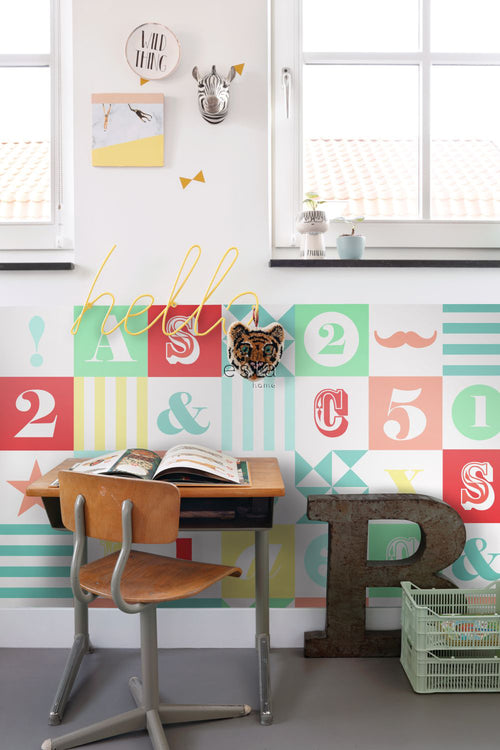 ESTAhome XXL behang blokken groen, blauw, geel, rood en roze - 50 x 900 cm - 158702 - vtwonen shop