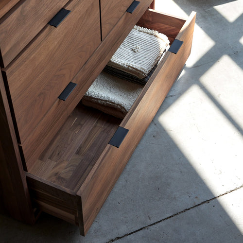 Tikamoon Massief notenhouten ladekast - Bruin - vtwonen shop