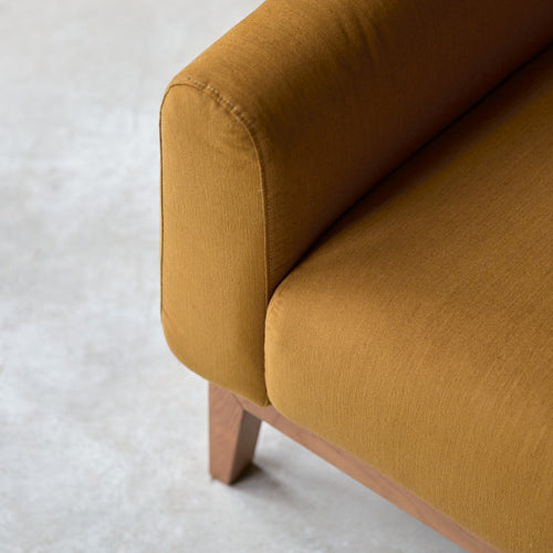 Tikamoon Fauteuil van massief eiken en mosterdgele stof - Mosterd