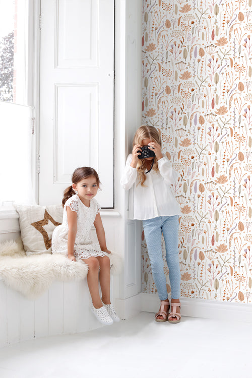 ESTAhome behang veldbloemen terracotta, paars, beige en wit - 50 x 900 cm - 131162 - vtwonen shop