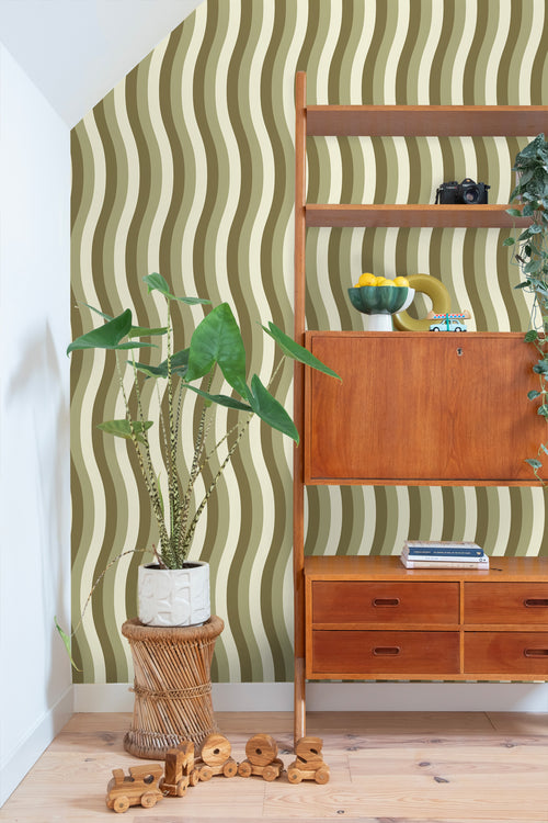 ESTAhome behang golvende strepen groen - 50 x 900 cm - 131611 - vtwonen shop