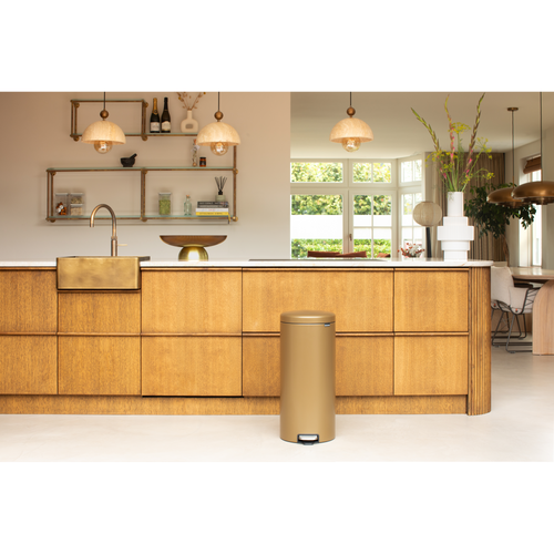 Brabantia NewIcon Pedaalemmer, 30 liter, kunststof binnenemmer - Warm Brass