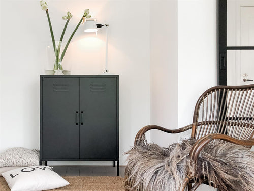 MaximaVida metalen lockerkast Finn 80 x 40 x 102 cm zwart - 2 schappen - vtwonen shop