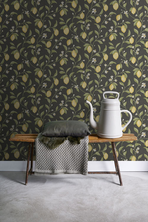 Sanders & Sanders behang fruit zwart, geel en groen - 53 cm x 10 m - 641018