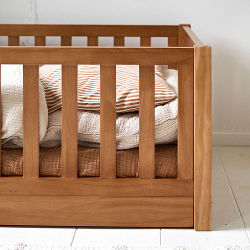 Petite Amélie  Montessori vloerbed Nid - 70x140 cm - Walnoot - vtwonen shop