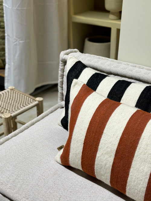 Household Hardware - kussen - Bruin - Brede strepen - vtwonen shop