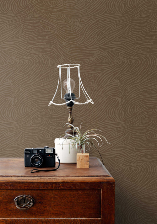 ESTAhome behang 3d golvende lijnen bruin - 50 x 900 cm - 131366 - vtwonen shop