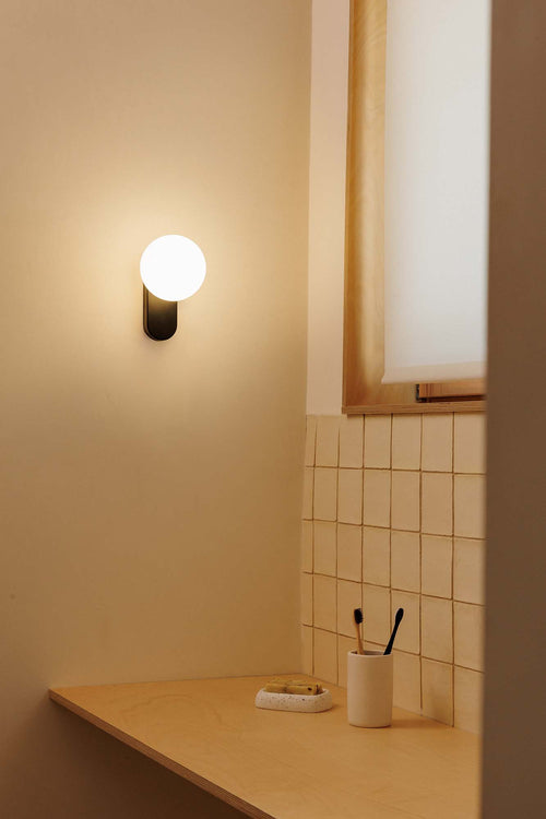 Faro Mabe Badkamerwandlamp Mat Zwart IP44 3000K