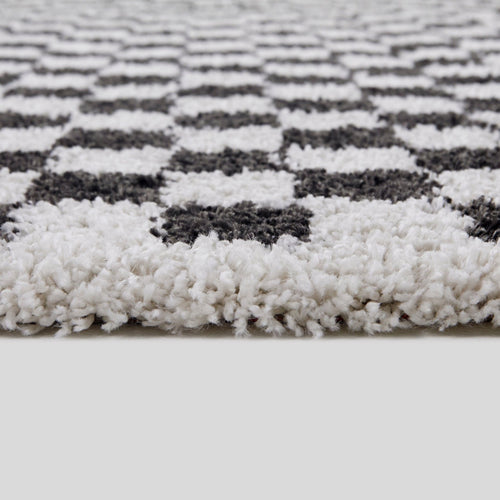 AFK Living vloerkleed Checkers - shaggy - zwart - 120 x 170 cm
