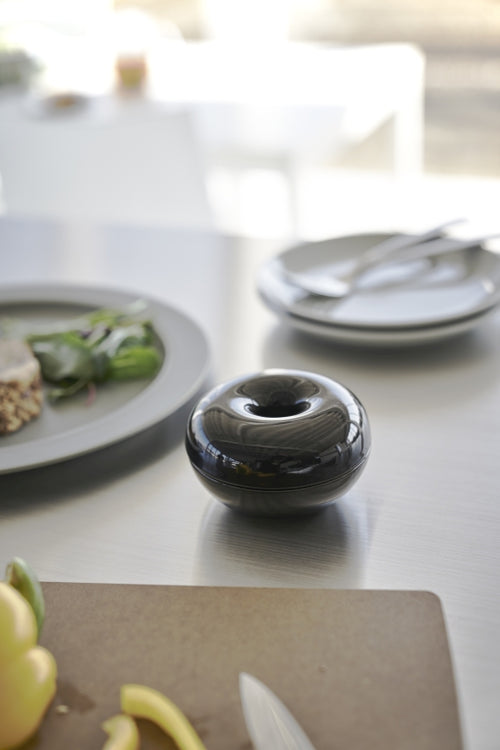 Yamazaki Keramische Luchtverfrisser Houder - Tower - Zwart - vtwonen shop