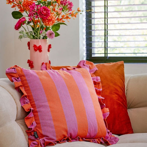 Mica Decorations Sierkussen met Streeppatroon - Vierkant Kussen van Katoen met Speelse Ruches - Decoratief Accessoire voor Bank, Bed of Fauteuil - 45