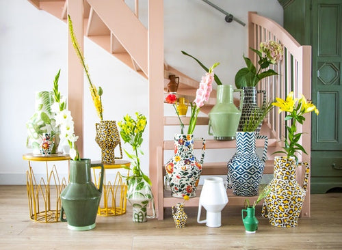 Return to Sender Vaas 30 cm upside down taupe met handvat - vtwonen shop