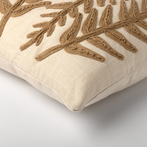 AMIR - sierkussen 45x45 cm - bladpatroon - Natural - beige