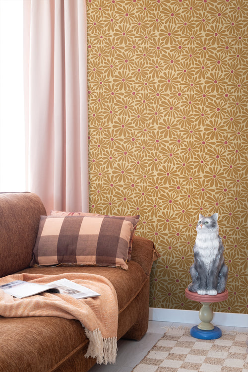 ESTAhome behang madeliefjes okergeel en roze - 50 x 900 cm - 131152 - vtwonen shop