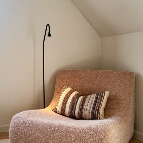 Atmooz vloerlamp Hilton - zwart - 25 x 12 x H 122 cm - geïntegreerde led