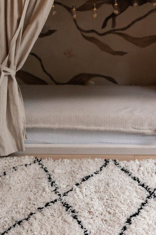 Interieur05 berber vloerkleed hoogpolig wit/zwart - scandinavisch - nea - 160 x 230 cm - vtwonen shop