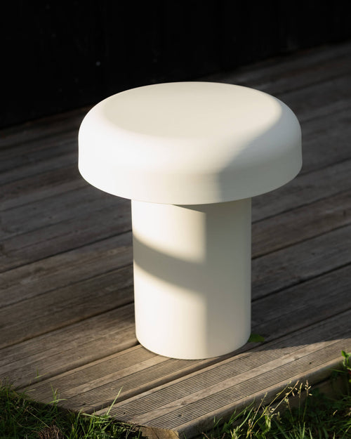 noo.ma Miko Outdoor bijzettafel - Piazza Beige, gegalvaniseerd staal, compact vierkant