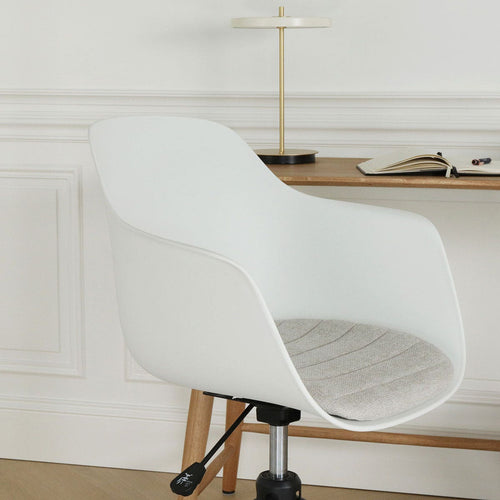 Nolon Nout-Liz Bureaustoel Wit - Beige Kussen - Zwart Onderstel - vtwonen shop