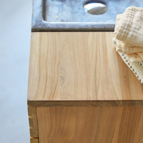 Tikamoon Massief teakhouten en marmeren badkamermeubel 150 cm - Naturel - vtwonen shop