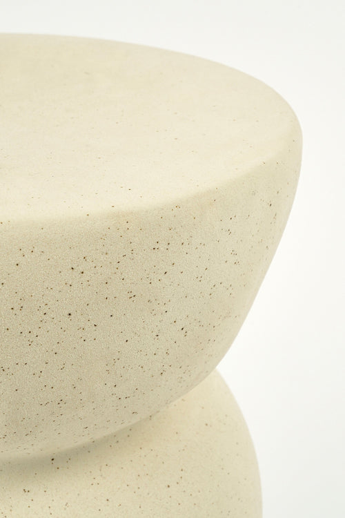 Mica Decorations  Screw Bijzettafel - L26 x B26 x H37 cm - Keramiek - Off White - vtwonen shop