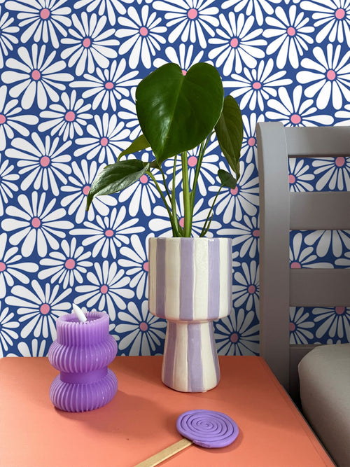 ESTAhome behang madeliefjes blauw en roze - 53 cm x 10.05 m - 131150