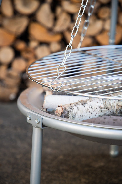 Nest outdoor Arne driepoot vuurschaal met barbecue zilver - vtwonen shop