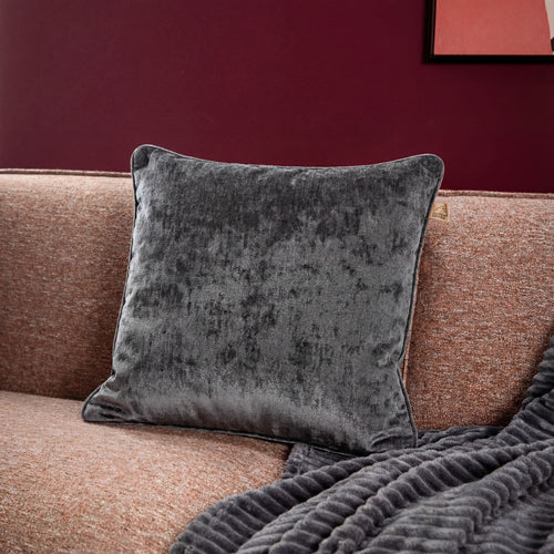 LEWY - sierkussen 45x45 cm - glansvelours - Charcoal Gray - antraciet