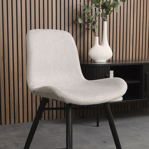 Nolon Nena-Fé Eetkamerstoel Lichtgrijs - Zwarte Houten Poten - vtwonen shop