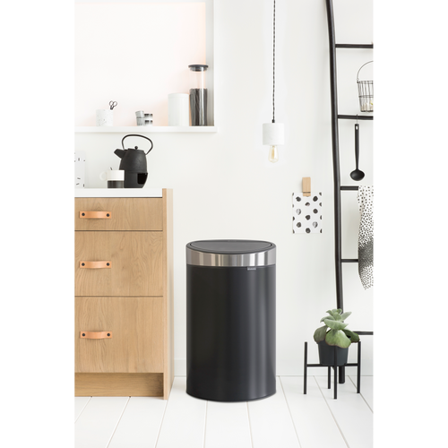 Brabantia Touch Bin New afvalemmer, 40 liter, kunststof binnenemmer 114847 - Matt Black