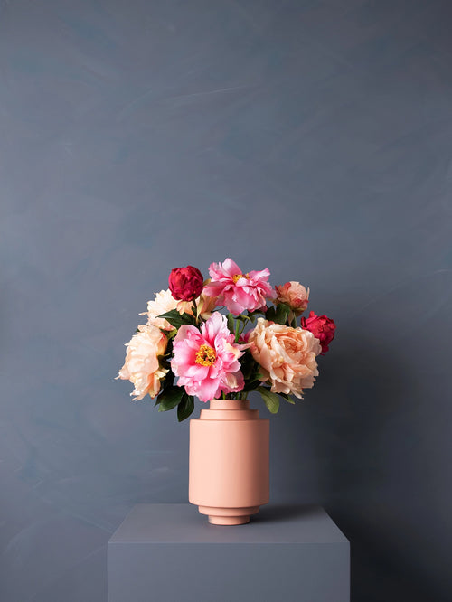 Madame Fleurie zijden boeket Peony Petals - Natural flow - met vaas - vtwonen shop