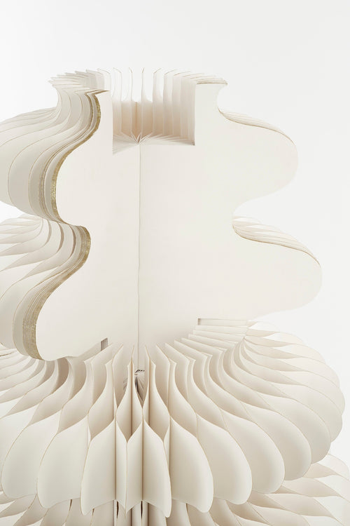 Mica Decorations Papieren Kerstboom - Opvouwbare Kunstkerstboom - H152 x Ø104 cm - Kerst Decoratie - Wit - vtwonen shop