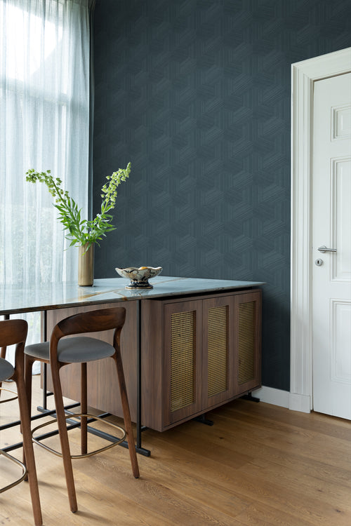 Origin Wallcoverings eco-texture vliesbehang grafisch 3D motief donkerblauw - 50 x 900 cm - 347946 - vtwonen shop