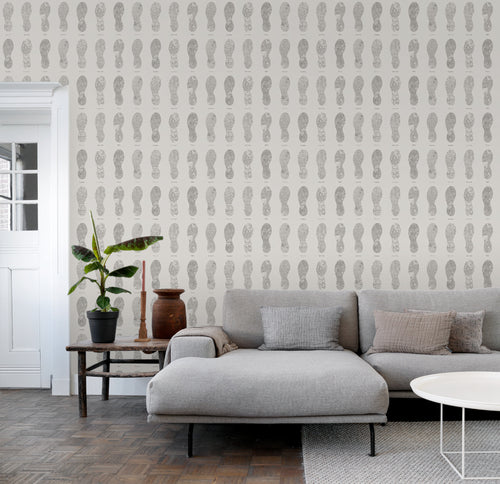 ESTAhome behang stadskaarten in vorm van schoenzolen donker beige - 53 cm x 10.05 m - 128819