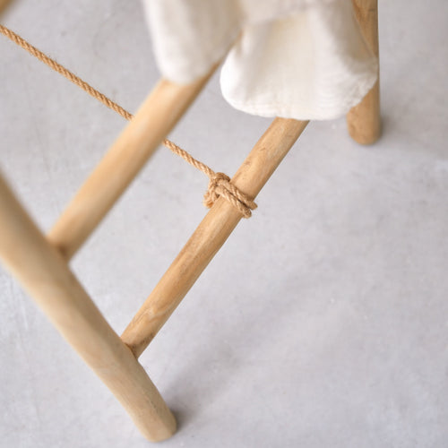 Tikamoon Dubbel handdoekenrek van massief teakhout - Naturel