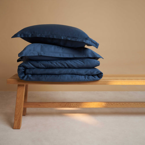 Coco & Cici - Tencel Sateen Dekbedovertrek 200 x 220 cm - 2 Persoons Beddengoed - Donker Blauw - Lyocell - Hypoallergeen & Extra Zacht - 2