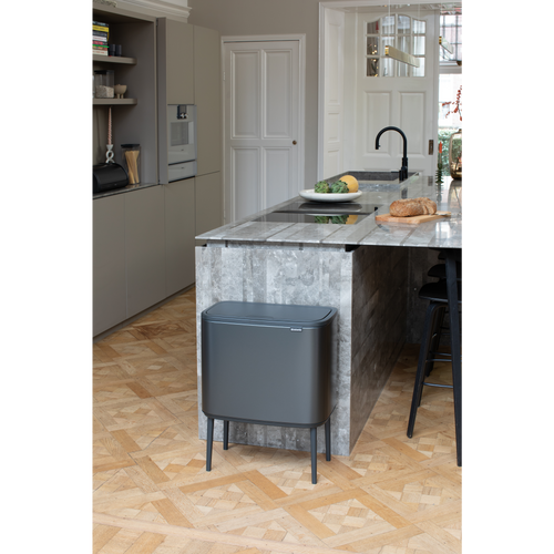 Brabantia Bo Touch Bin, met 1 binnenemmer, 36 liter - Confident Grey