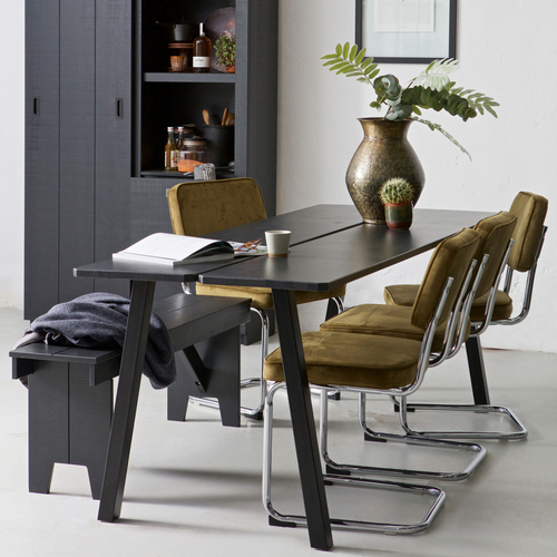 vtwonen schuifdeurkast Barn - Gezaagd Grenen - Mat Zwart - 230x122x37 - vtwonen shop