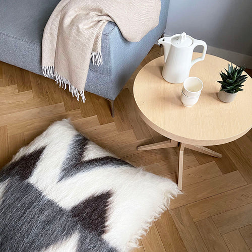 Malagoon vloerkussen Zigzag - gebroken wit, grijstinten - 90x90cm 100% wol