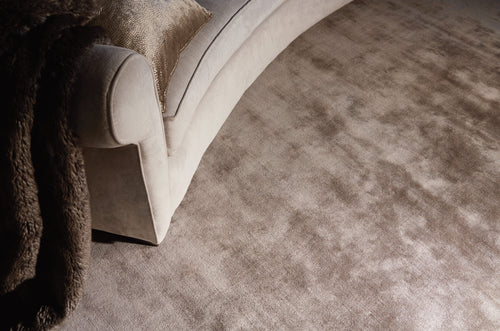 Vloerkleed MOMO Rugs Katherine Carnaby Chrome Taupe Rug (outlet) 170x240 cm - vtwonen shop