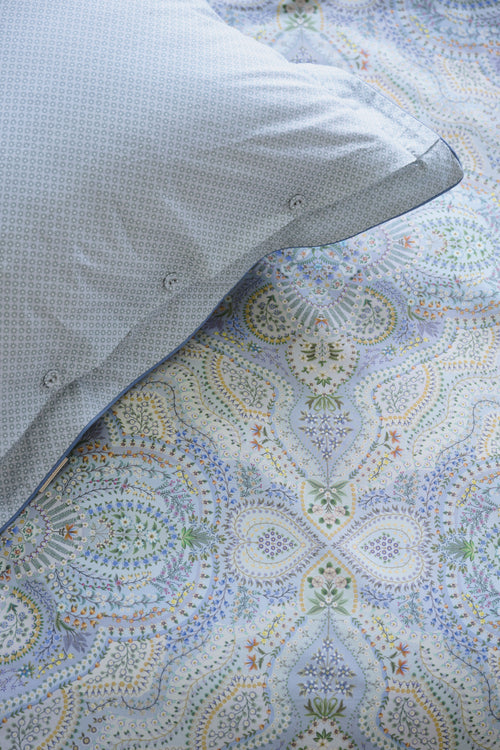 Pip Studio  Moon Flower - 240 x 200/220 cm - Licht blauw - vtwonen shop