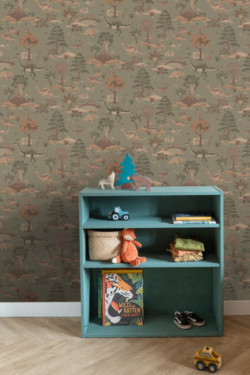 ESTAhome behang dinosaurussen vergrijsd groen en bruin - 50 x 900 cm - 131657 - vtwonen shop
