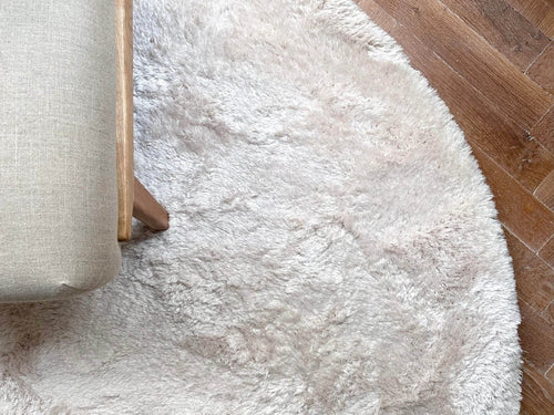 Rond hoogpolig vloerkleed Odelia beige/wit - Interieur05 - 160 x 160 cm - vtwonen shop